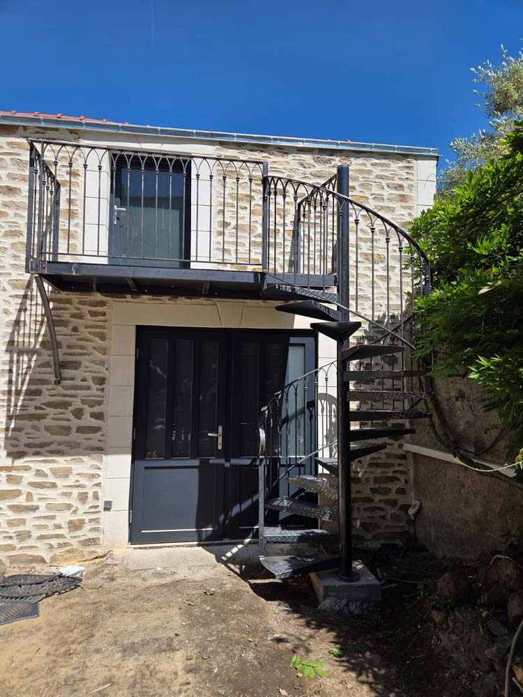 fabrication escalier métal sur-mesure Angers 2b